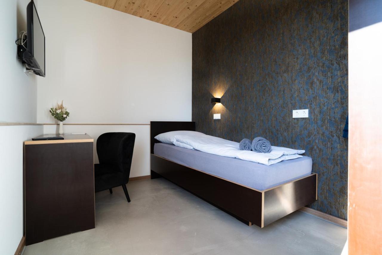 Motel Q Zimmern ob Rottweil Εξωτερικό φωτογραφία